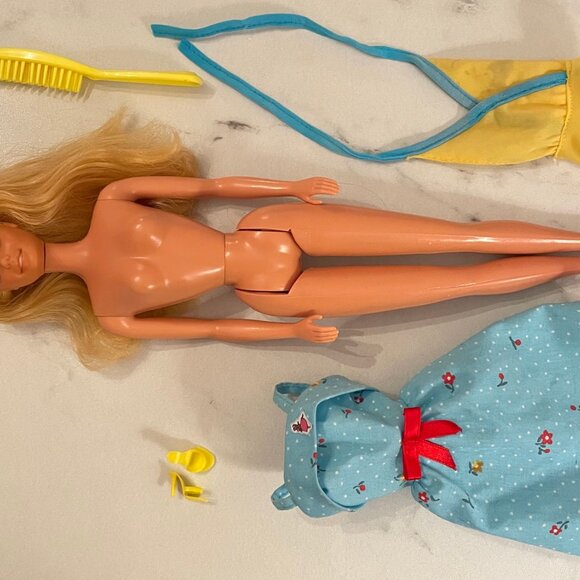 Vintage My First Barbie 1980 - Picture 7 of 10